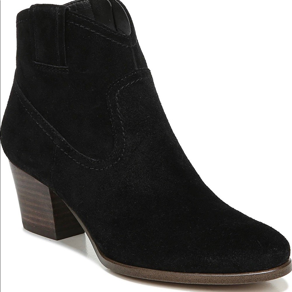 Zodiac boots